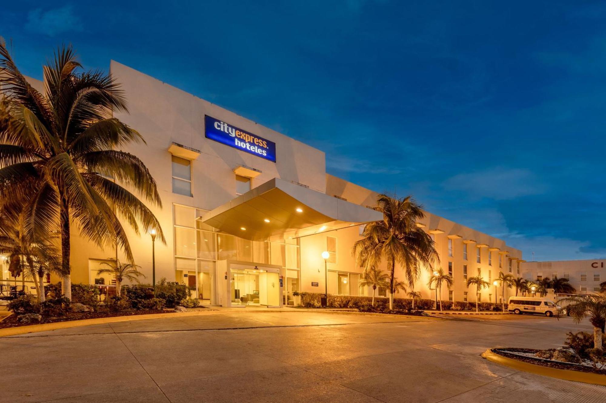 City Express By Marriott Playa Del Carmen Exteriér fotografie